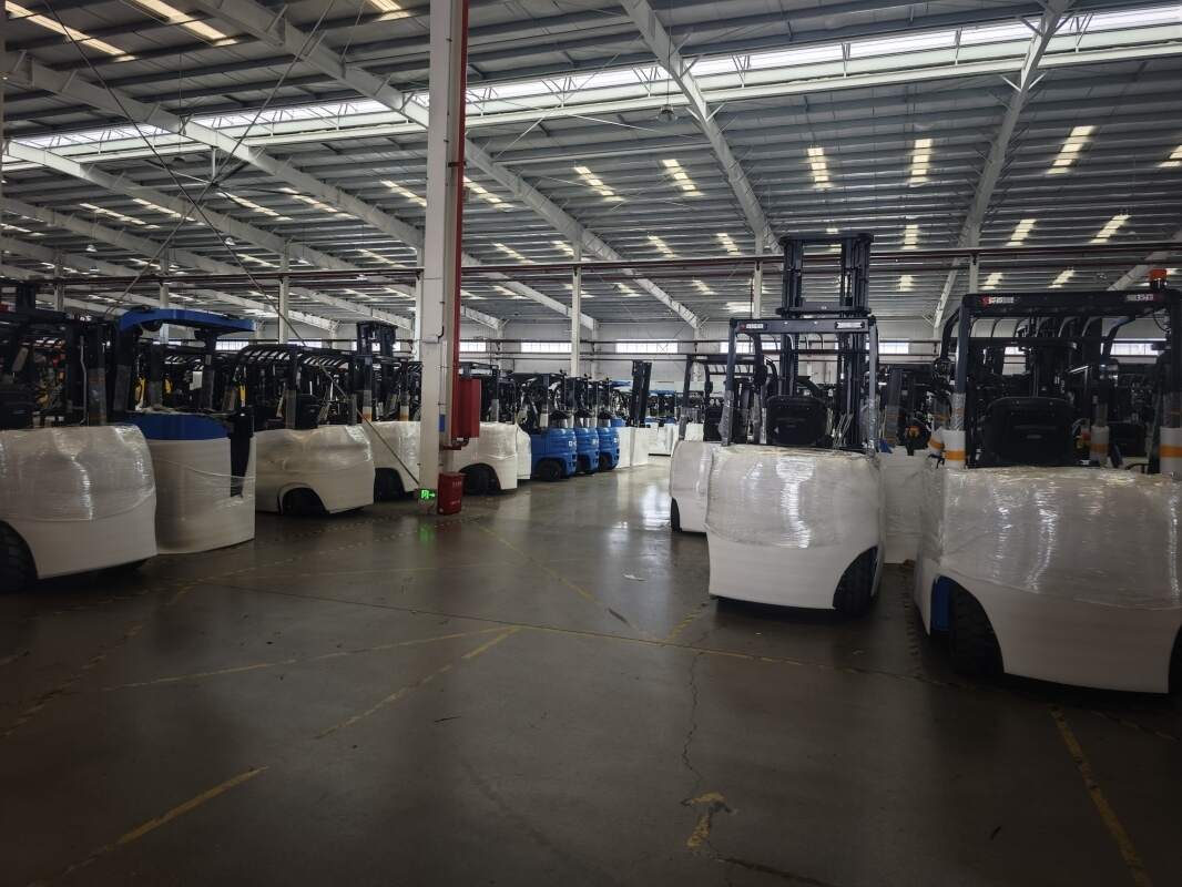 Transformación logística de fabricación, carretillas elevadoras eléctricas ayuda