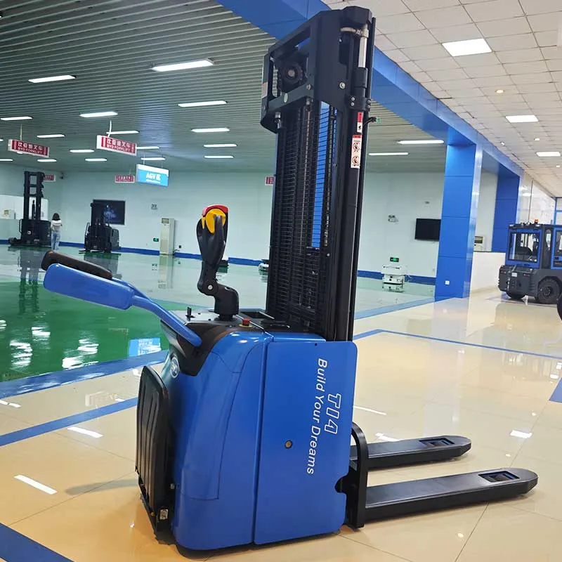 Carretilla elevadora eléctrica con batería de litio RTR16 de
