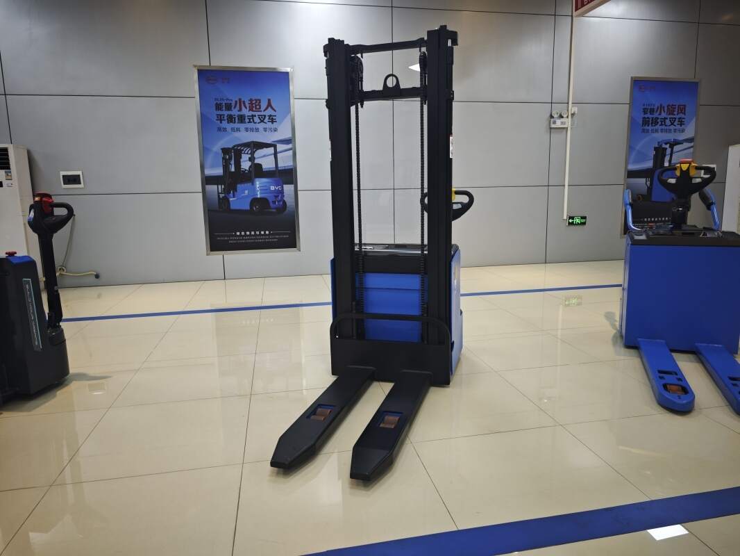 El autoelevador eléctrico de 2 toneladas más buscado del mes(Figura1) El autoelevador eléctrico de 2 toneladas más buscado del mes(Figura1)