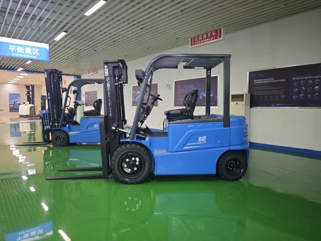 Guía de implementos para tu autoelevador eléctrico