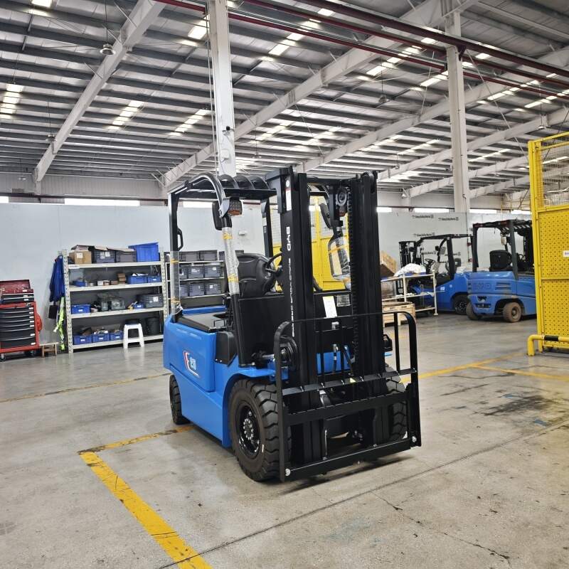 autoelevador eléctrico para la industria química(Figura1)