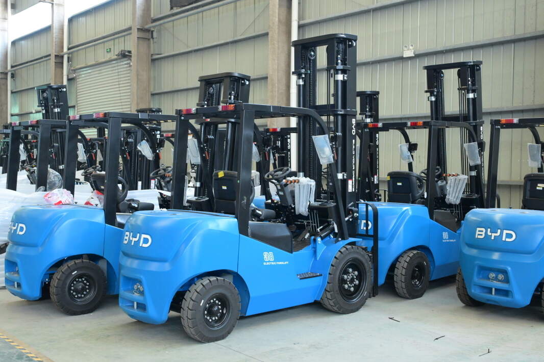 BYD vs otras marcas en carretillas elevadoras eléctricas: comparativa en España(Figura2)