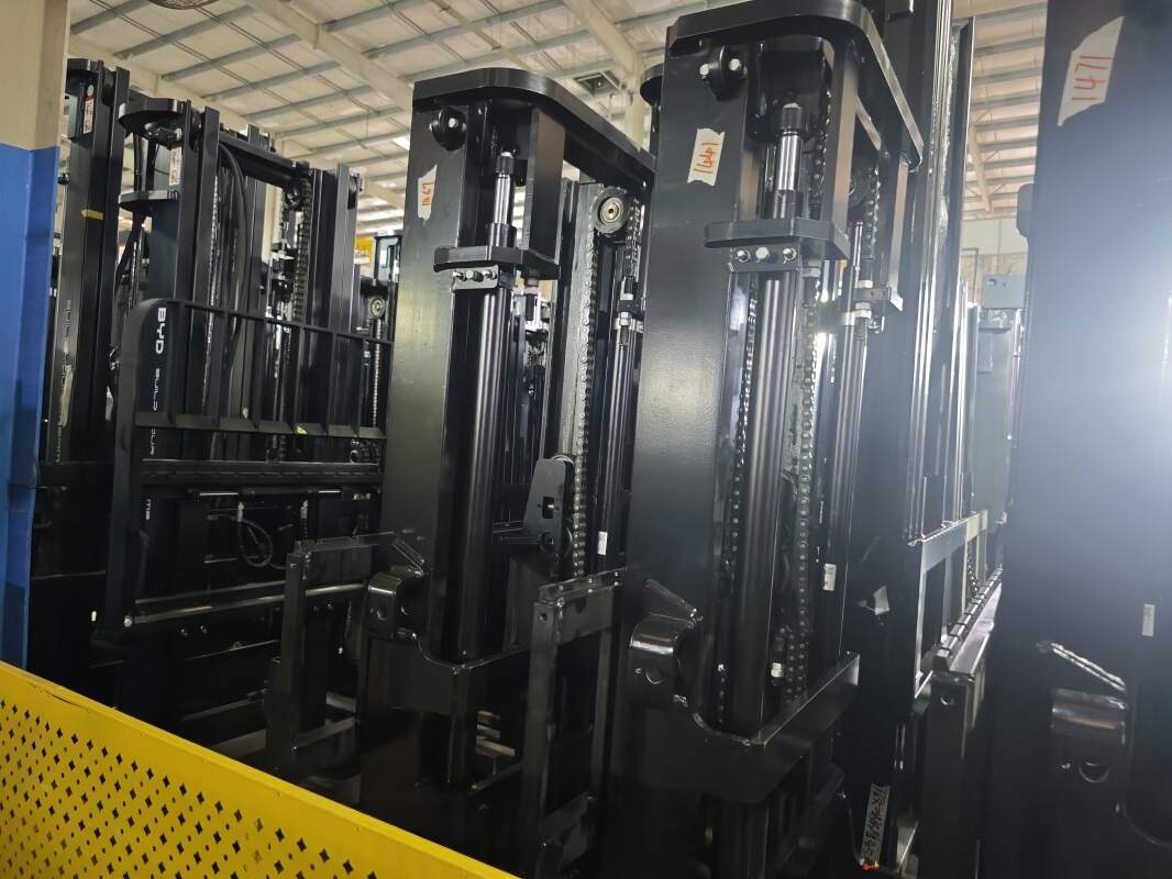 autoelevador eléctrico de batería de litio para cuarto frío en Argentina(Figura1) autoelevador eléctrico de batería de litio para cuarto frío en Argentina(Figura1)