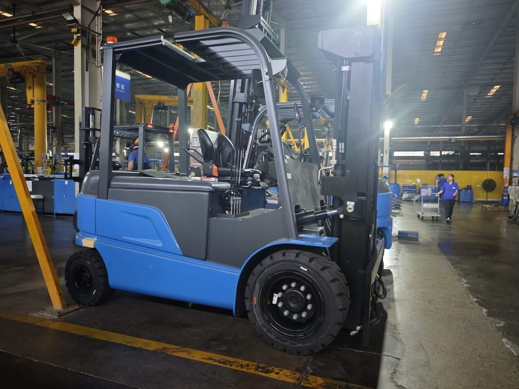 Rendimiento del autoelevador eléctrico de 2 toneladas: lo esencial en Argentina(Figura1) Rendimiento del autoelevador eléctrico de 2 toneladas: lo esencial en Argentina(Figura1)