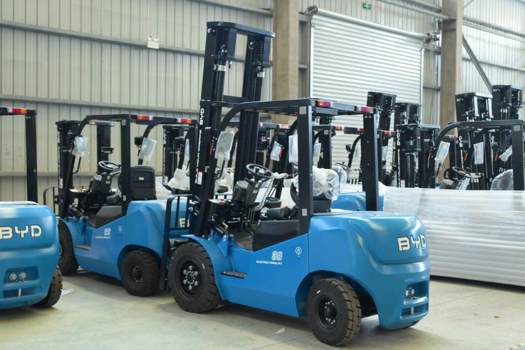 autoelevadores eléctricos triciclos: precios(Figura3) autoelevadores eléctricos triciclos: precios(Figura3)